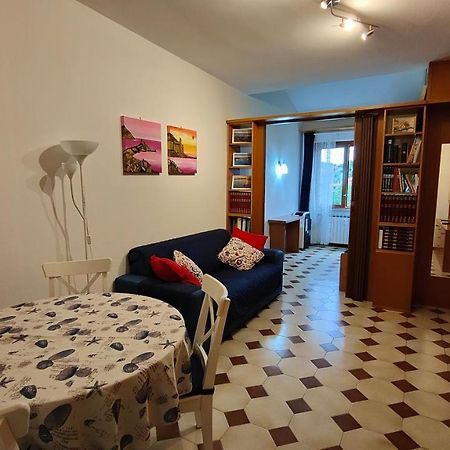 דירות לריצ'י La Casa Fra Gli Ulivi מראה חיצוני תמונה